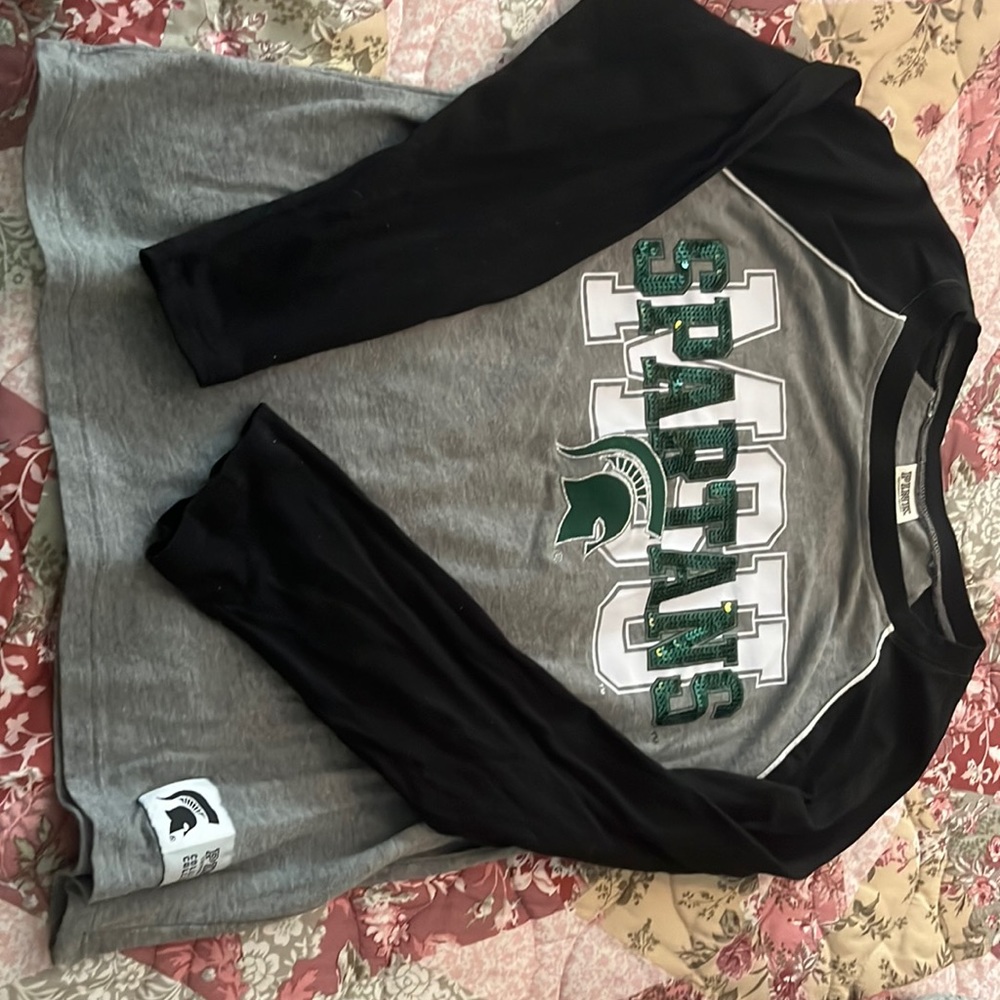 NWOT PINK MSU SHIRT , size XS , green & white